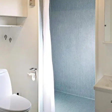 Two-bedroom In 2 Holiday home *