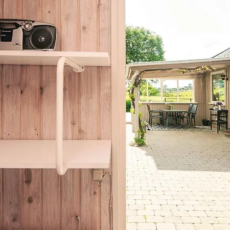 6 Person In Aabenraa-by Traum Ferienhaus *